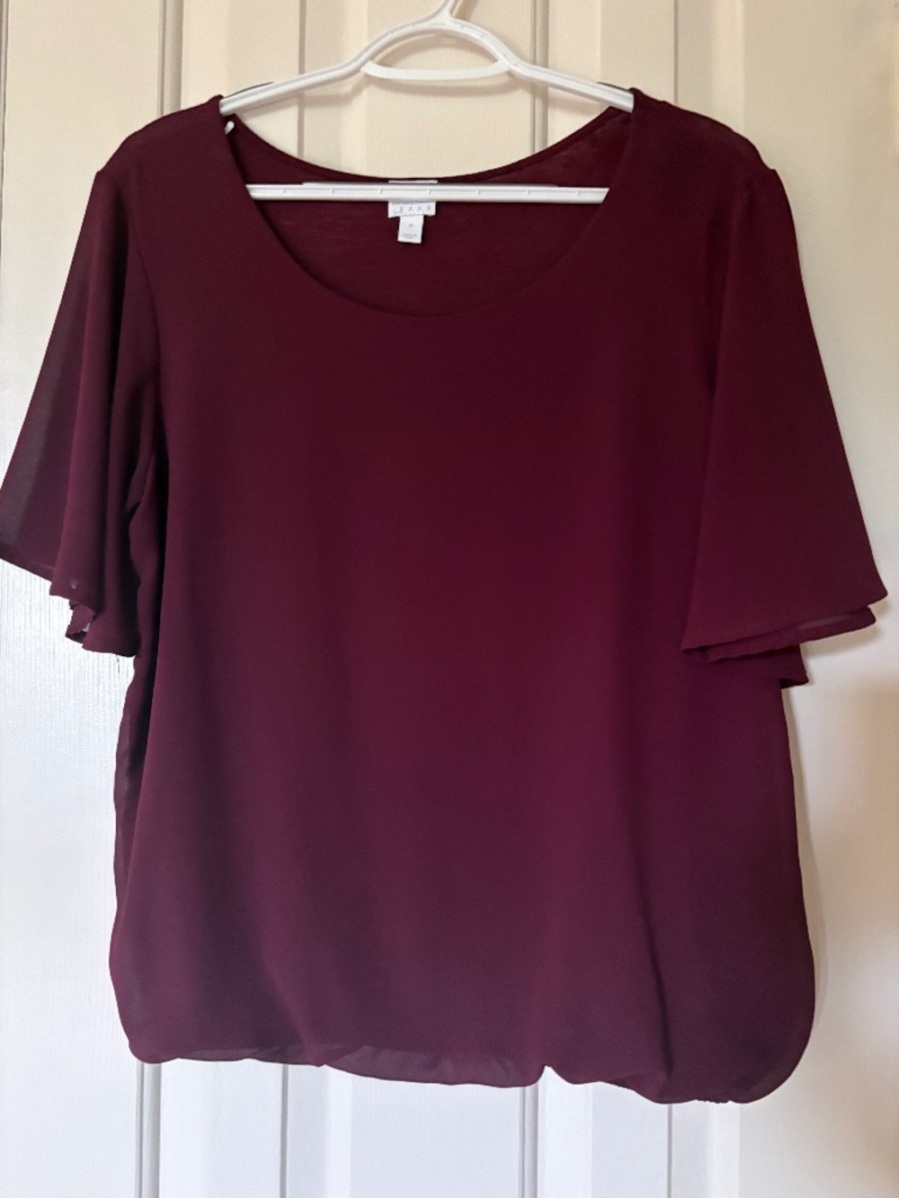 Soho Jeans Size Medium Mixed Media Burgundy Top